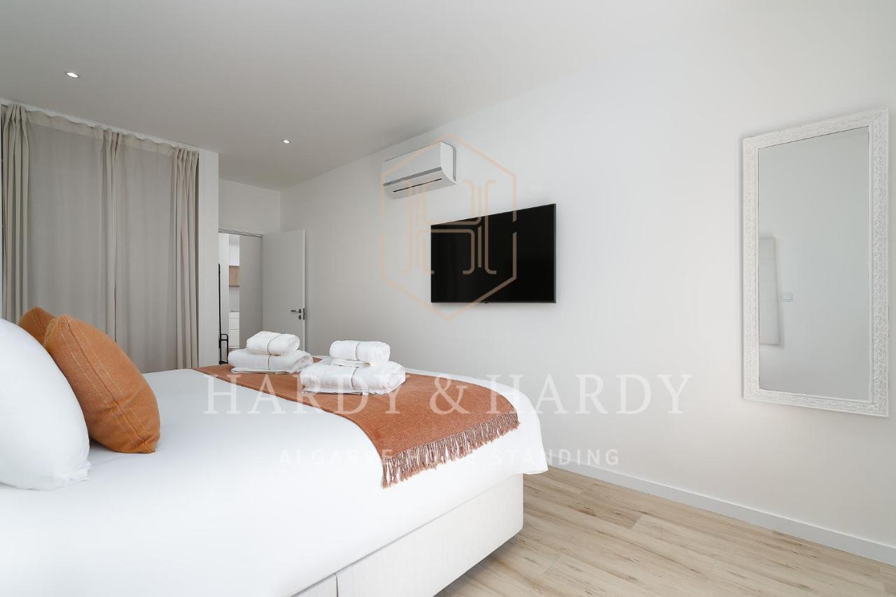 H&H - Rare Modern & Elegant Apartment With Wonderful Sea Views, A Few Meters From Porto De Mos Beach Lagos Buitenkant foto